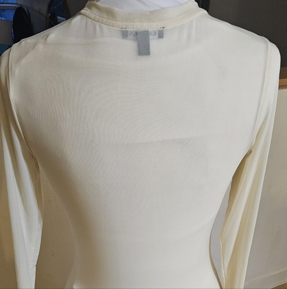 NWOT EXPRESS Long Sleeve Semi Sheer Mesh Bodysuit Top Women's Size Medium Ivory - Picture 5 of 8